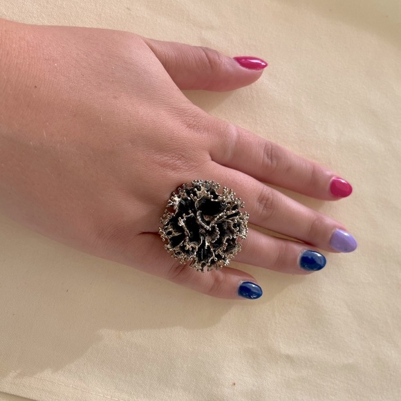 Vintage stretch rings, set of 3 - Picture 15 of 16